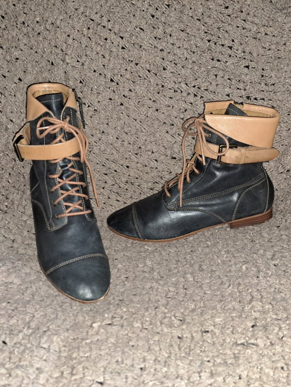 JUIL-LELO-Black/Tan Leather Grounding Booties-Buckle/Side Zip-Sz 9-Excellent